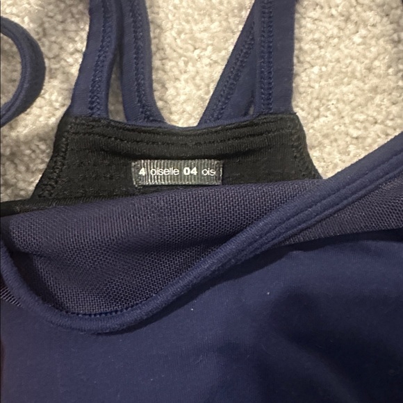 Oiselle Ballard Bra in Grounded - Picture 2 of 5